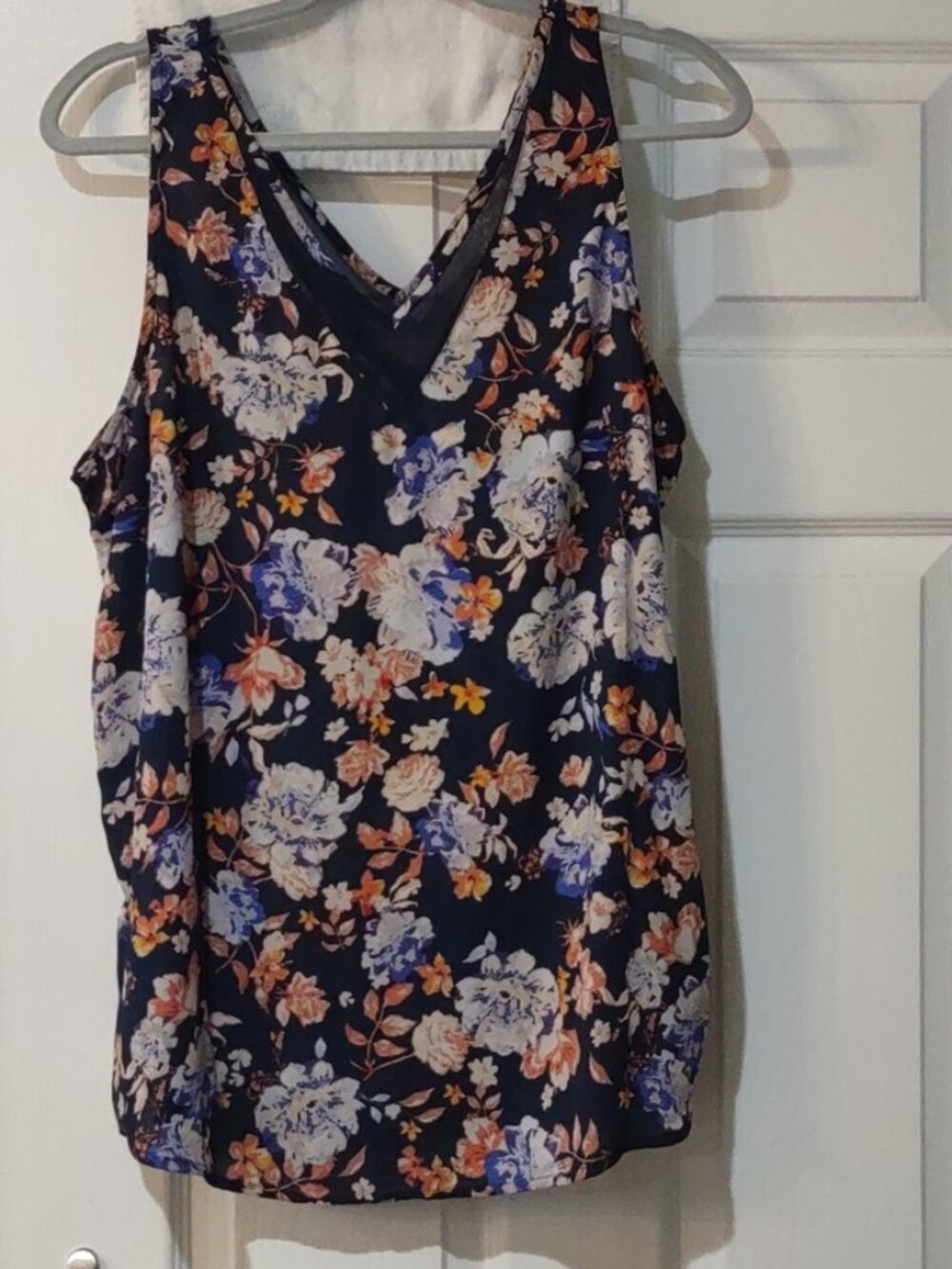 floral print top. XL